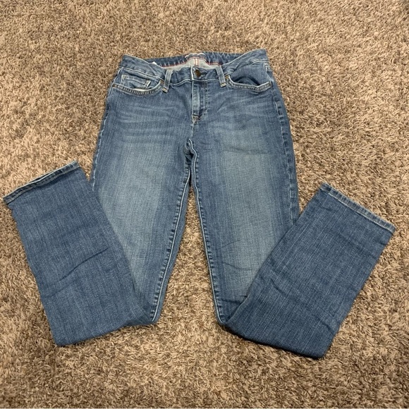 Women’s Straight Tommy Hilfiger Jeans - Picture 3 of 5